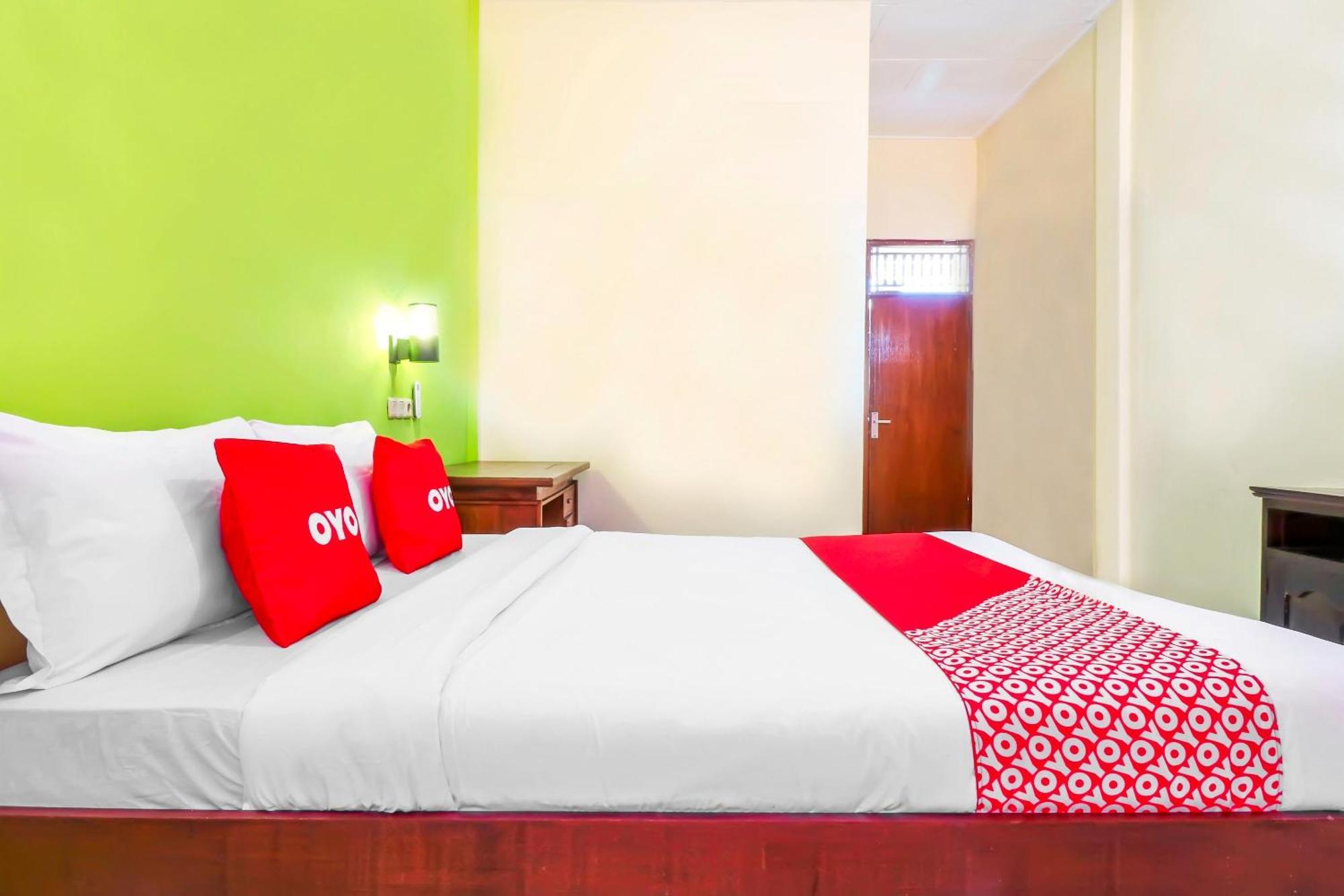 Oyo 2184 Nan Berlian Inn Legian  Luaran gambar